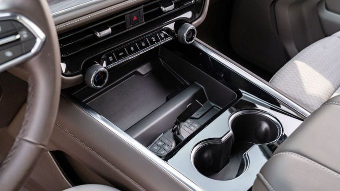 New Chevrolet Tahoe V Facelift, 5.3 l, 2025 in Dubai by Altass Motors, Black color. Other | AUTO.AE