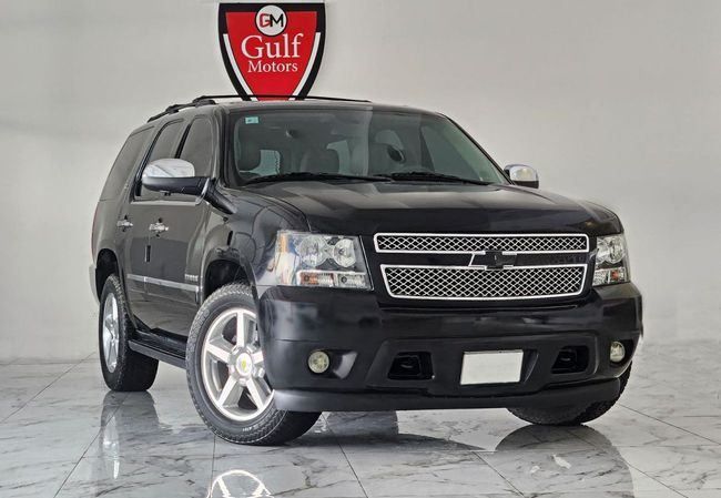 Подержанный Chevrolet Tahoe III, 5.3 л, 2011 в Дубае от Gulf Motors Черный цвет. GCC | AUTO.AE