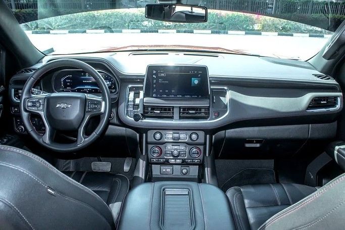 Подержанный Chevrolet Tahoe V, 6.2 л, 2023 в Дубае от AG Motors Красный цвет. GCC | AUTO.AE