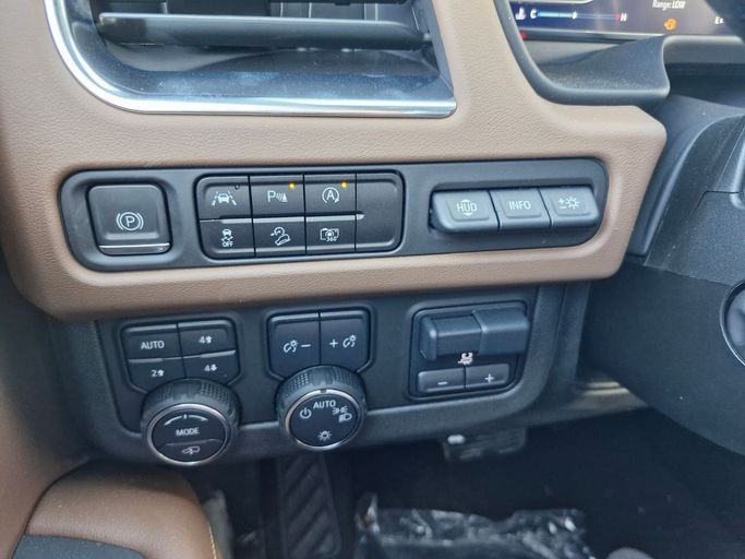 Новый Chevrolet Tahoe V, 6.2 л, 2023 в Дубае от Allied Motors Черный цвет. Европейская | AUTO.AE