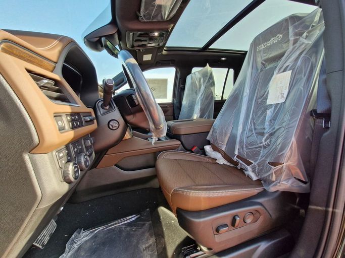 Новый Chevrolet Tahoe V, 6.2 л, 2023 в Дубае от Allied Motors Черный цвет. Европейская | AUTO.AE