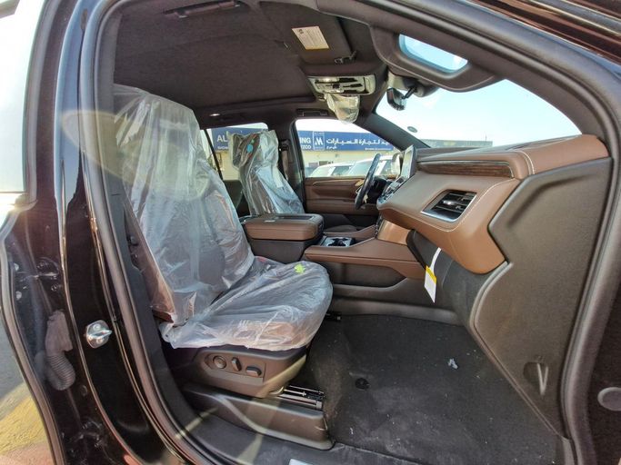 Новый Chevrolet Tahoe V, 6.2 л, 2023 в Дубае от Allied Motors Черный цвет. Европейская | AUTO.AE