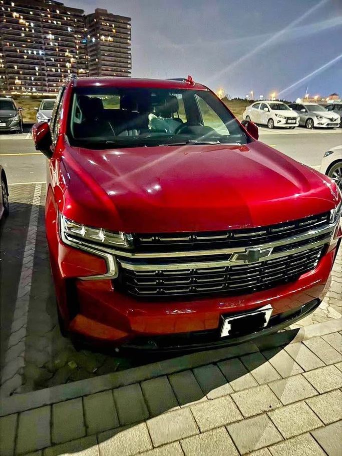 مستعملة Chevrolet Tahoe RST Performance Edition V, 6.2 l, 2022 في في دبي من LiveCars، اللون أحمر. مواصفات الخليج | AUTO.AE