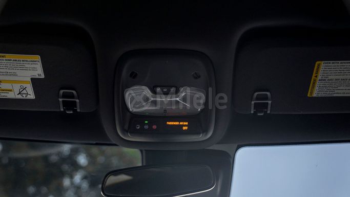 Used Chevrolet TrailBlazer III Facelift, 1.3 l, 2023 in Dubai by Milele, Red color. Other | AUTO.AE