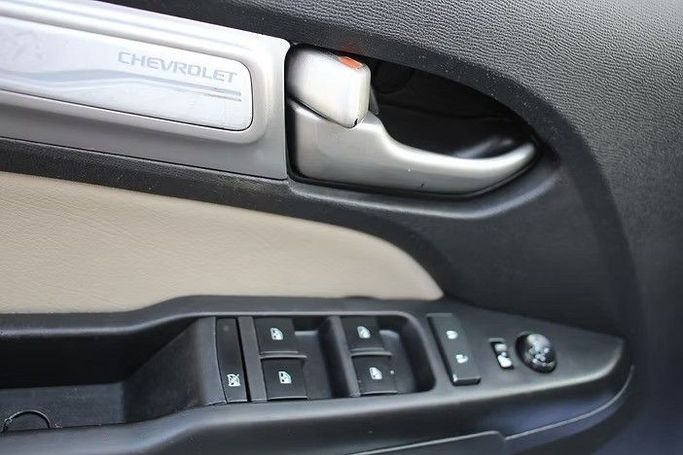 Used Chevrolet TrailBlazer II Facelift, 3.6 l, 2020 in Dubai by SZS Auto Planet, White color. GCC Specs | AUTO.AE