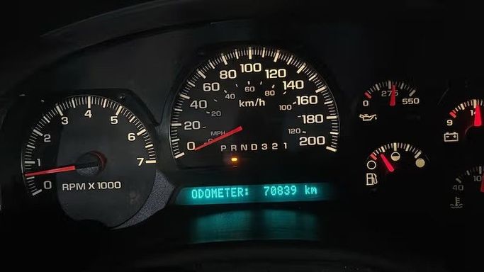 Used Chevrolet TrailBlazer I Facelift, 4.2 l, 2006 in Dubai by Al Abbas Motors, Golden color. Japanese Specs | AUTO.AE