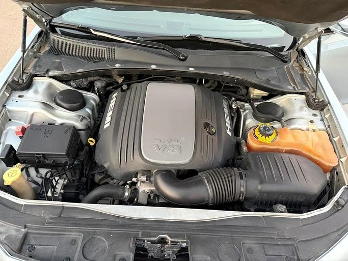 Used Chrysler 300C II, 5.7 l, 2013 in Dubai by F1 Motors, Blue color. GCC Specs | AUTO.AE