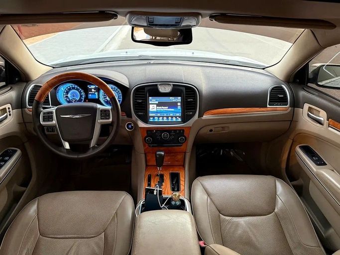 Used Chrysler 300C II, 5.7 l, 2013 in Dubai by F1 Motors, Blue color. GCC Specs | AUTO.AE