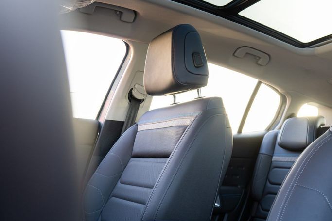 Новый Citroen C5 Aircross I Рестайлинг, 1.6 л, 2025 в Дубае от TRADEX FRANCE MOTORS Серый цвет.  | AUTO.AE