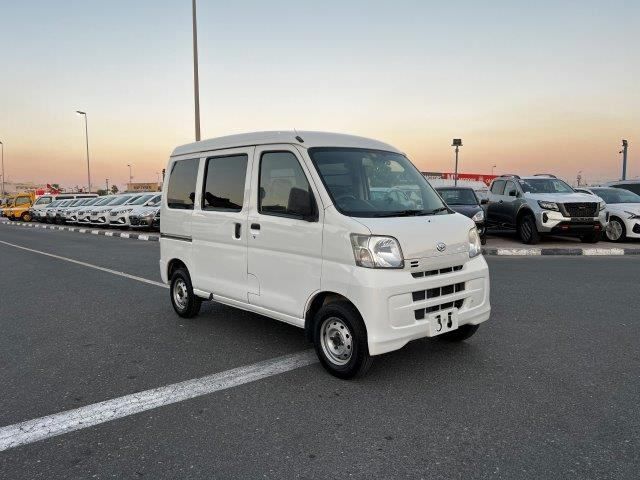 مستعملة Daihatsu Hijet X, 0.7 l, 2010 في في الإمارات, دبي من NAZ INTERNATIONAL MOTORS FZCO، اللون أبيض. المواصفات اليابانية | AUTO.AE | إعلان #283173
