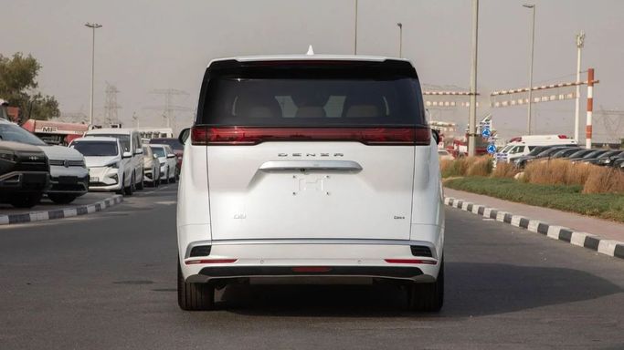 Новый Denza D9, 1.5 л, 2023 в Дубае от Dresden Motors Белый цвет. Китайская | AUTO.AE