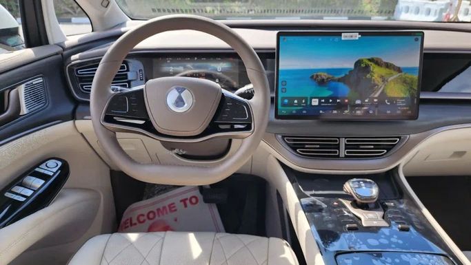 Новый Denza D9, 2023 в Дубае от Alwan Global Cars Белый цвет. Other | AUTO.AE