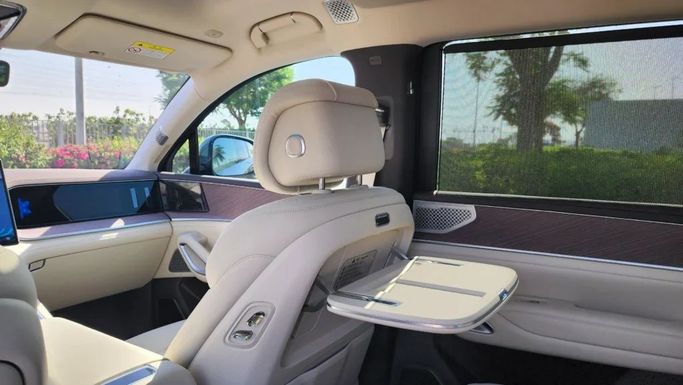 Новый Denza N9, 2.0 л, 2025 в Дубае от Alwan Global Cars Зеленый цвет. Other | AUTO.AE