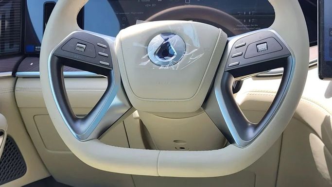 New Denza N9, 2.0 l, 2025 in Dubai by Alwan Global Cars, Black color. Other | AUTO.AE
