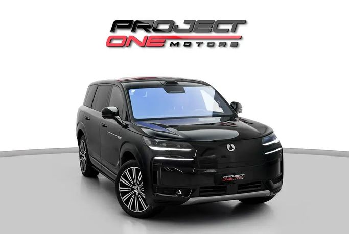 جديدة Denza N9, 2.0 l, 2025 في في دبي من Project One Motors، اللون أسود. المواصفات الصينية | AUTO.AE