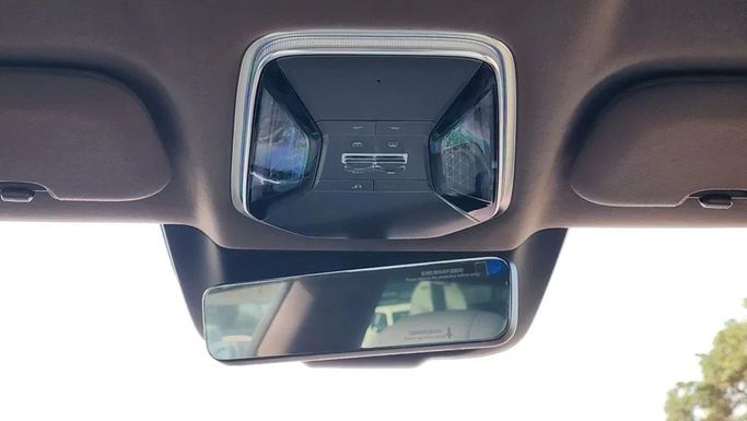 Новый Denza Z9, 2.0 л, 2024 в Дубае от Alwan Global Cars Зеленый цвет. Other | AUTO.AE