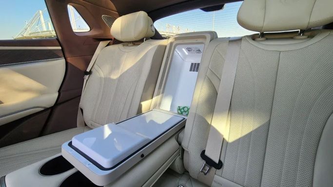 Новый Denza Z9, 2.0 л, 2024 в Дубае от Alwan Global Cars Зеленый цвет. Other | AUTO.AE