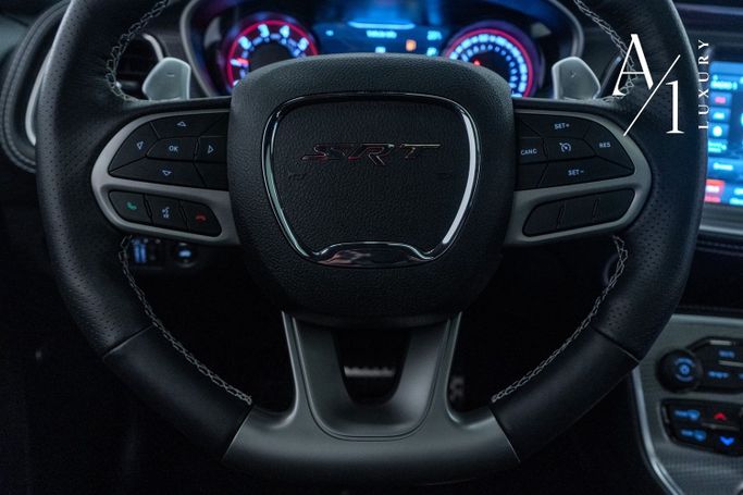 Подержанный Dodge Challenger Hellcat Widebody III Рестайлинг 2, 6.2 л, 2022 в Дубае от A1 Luxury Motors Синий цвет. GCC | AUTO.AE