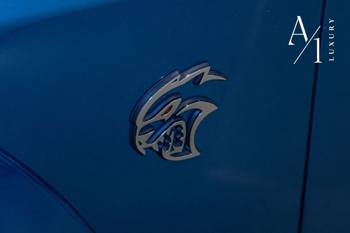 Подержанный Dodge Challenger Hellcat Widebody III Рестайлинг 2, 6.2 л, 2022 в Дубае от A1 Luxury Motors Синий цвет. GCC | AUTO.AE