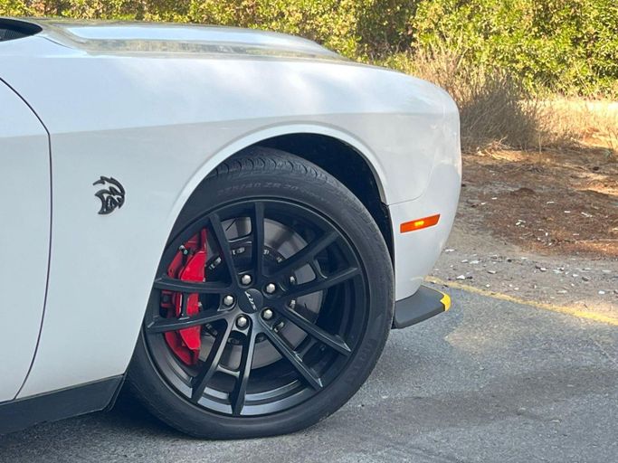 Used Dodge Challenger Hellcat III Facelift 2, 6.2 l, 2023 in Dubai by Prestige Motos (SHJ), White color. American Specs | AUTO.AE