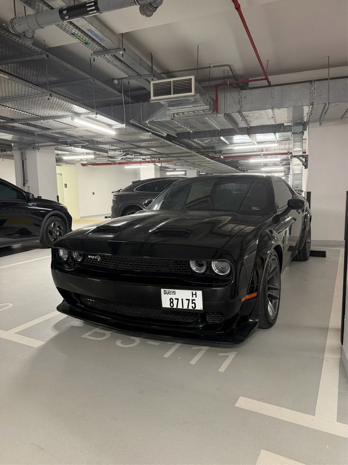 Подержанный Dodge Challenger Hellcat III Рестайлинг 2, 6.2 л, 2022 в ОАЭ, Дубай Черный цвет. Канадская | AUTO.AE | Объявление #274801