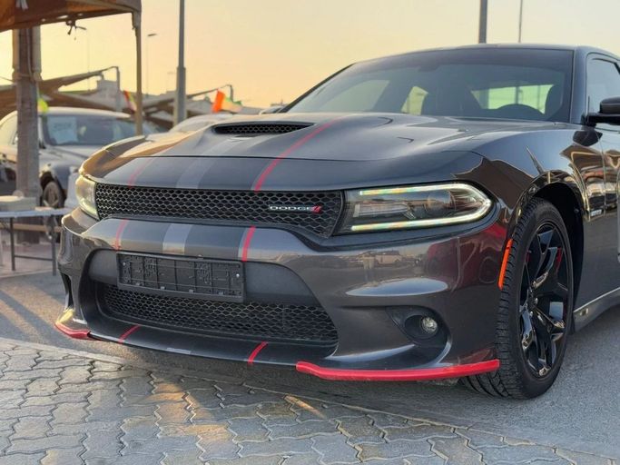 Подержанный Dodge Charger R_T VII (LD) Рестайлинг, 5.7 л, 2019 в Дубае от Dresden Motors Серый цвет. GCC | AUTO.AE