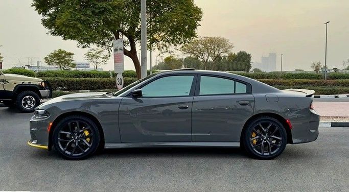 Подержанный Dodge Charger GT VII (LD) Рестайлинг, 3.6 л, 2023 в Дубае от Q Motors Серый цвет. GCC | AUTO.AE