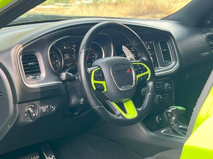Подержанный Dodge Charger SRT VII (LD) Рестайлинг, 6.4 л, 2019 в Дубае от Perstige Motos (SHJ) Зеленый цвет. Американская | AUTO.AE