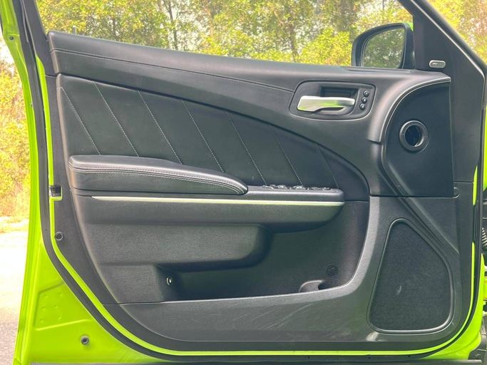 Подержанный Dodge Charger SRT VII (LD) Рестайлинг, 6.4 л, 2019 в Дубае от Perstige Motos (SHJ) Зеленый цвет. Американская | AUTO.AE