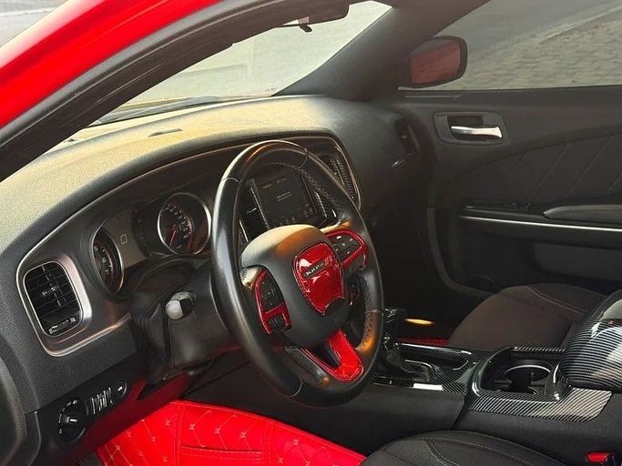 Used Dodge Charger SXT VII (LD) Facelift, 3.6 l, 2019 in Dubai by F1 Motors, Red color. GCC Specs | AUTO.AE