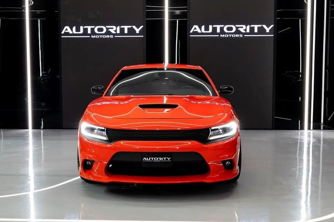 Подержанный Dodge Charger GT VII (LD) Рестайлинг, 3.6 л, 2020 в Дубае от Autority Motors Оранжевый цвет. Японская | AUTO.AE