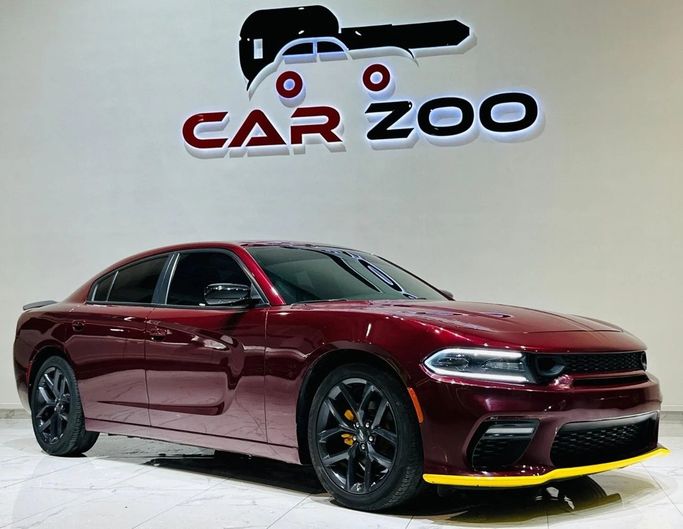 مستعملة Dodge Charger SXT عملية فيس ليفت السابع (LD), 3.6 l, 2020 في في دبي من Carzoo Used Cars Trading، اللون عنابي. المواصفات الأمريكية | AUTO.AE