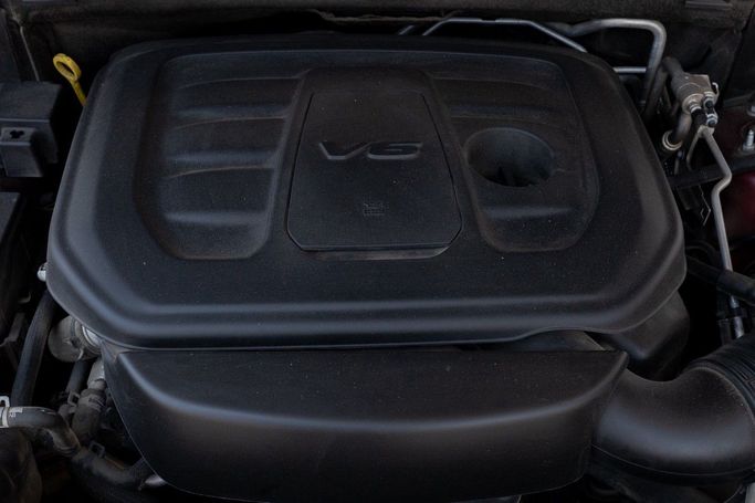 Used Dodge Durango III Facelift 2, 3.6 l, 2020 in Dubai by Linda Cars, Burgundy color. GCC Specs | AUTO.AE