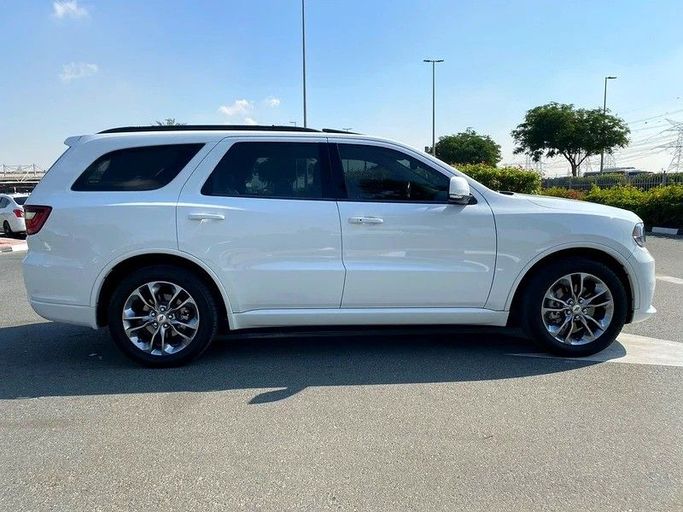 Used Dodge Durango III Facelift, 3.6 l, 2019 in Dubai by Metro Motors, White color. GCC Specs | AUTO.AE
