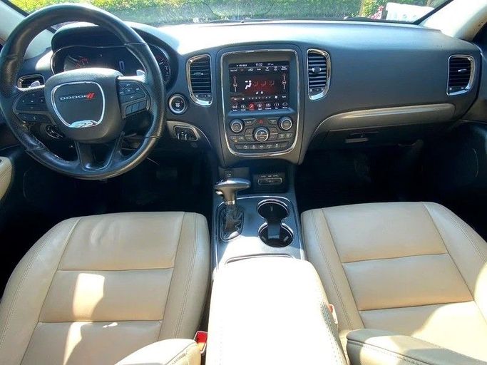 Used Dodge Durango III Facelift, 3.6 l, 2019 in Dubai by Metro Motors, White color. GCC Specs | AUTO.AE