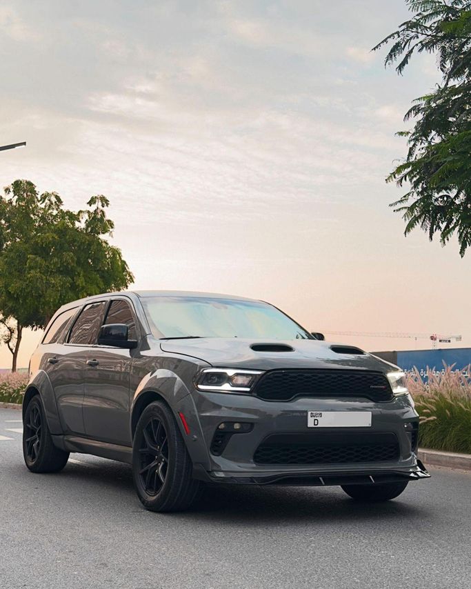 مستعملة Dodge Durango ثالثاً فيس ليفت 2, 6.4 l, 2023 في في دبي، اللون رمادي. المواصفات الأمريكية | AUTO.AE
