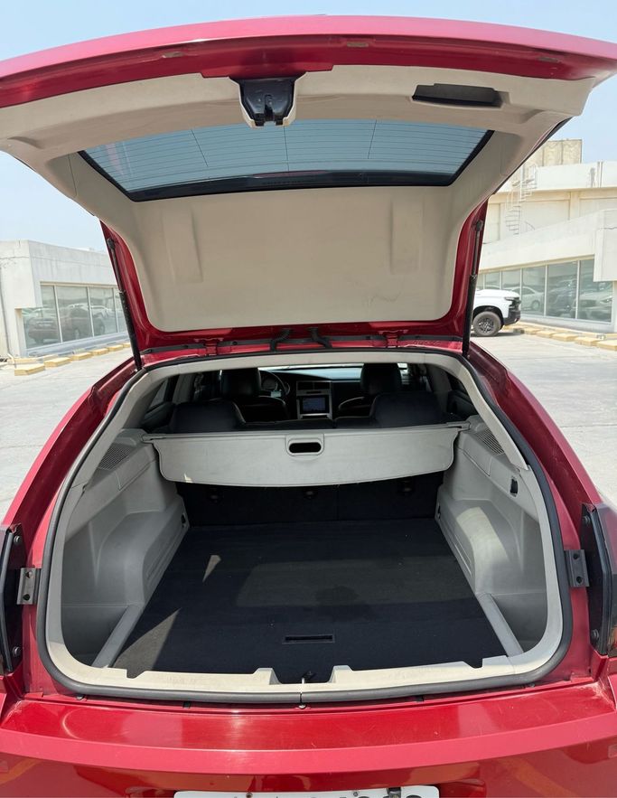 Used Dodge Magnum II, 3.5 l, 2006 in Dubai, Red color. Japanese Specs | AUTO.AE