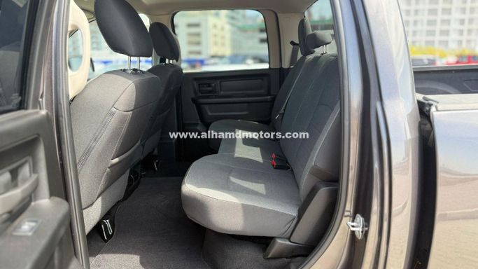 Подержанный Dodge RAM IV (DS/DJ), 5.7 л, 2022 в Дубае от Alhamd Motors Серый цвет. Other | AUTO.AE