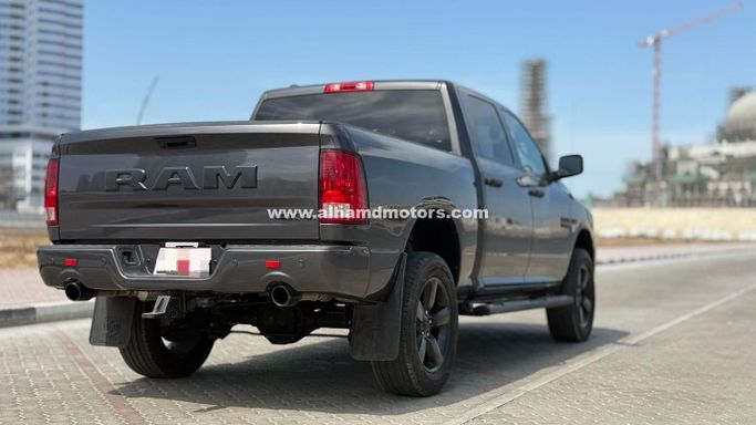 Подержанный Dodge RAM IV (DS/DJ), 5.7 л, 2022 в Дубае от Alhamd Motors Серый цвет. Other | AUTO.AE