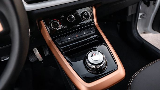 Новый DongFeng Box, 2024 в Дубае от Altass Motors Белый цвет. Other | AUTO.AE