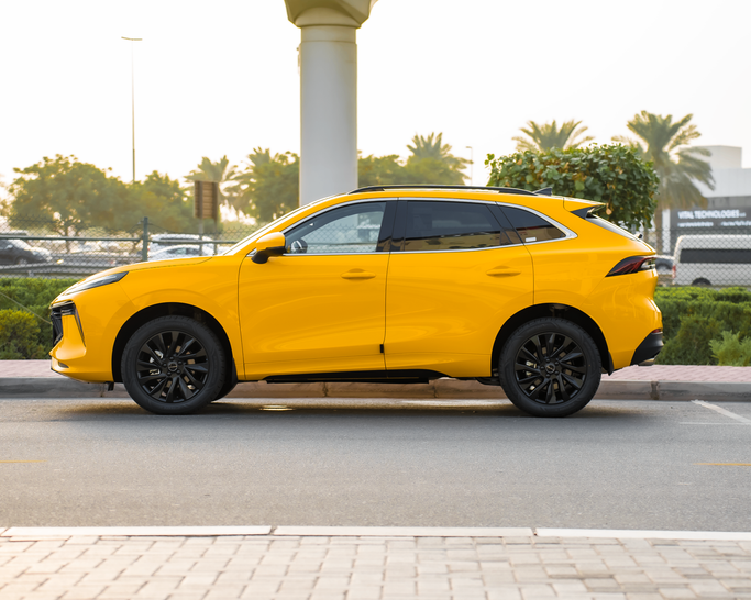 DongFeng Forthing T5 EVO, 2024 внедорожник 5 дв.  класса в Дубае от One by One Car Rental - Angelyn желтый цвет | AUTO.AE