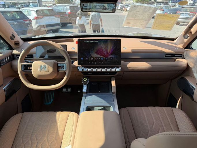 Новый DongFeng Mengshi M-Hero 817, 1.5 л, 2025 в Дубае от Billion Auto  Черный цвет. Китайская | AUTO.AE