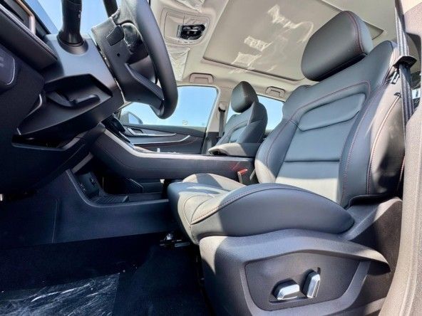 Новый EXEED LX I Рестайлинг, 1.5 л, 2024 в Дубае от Titanum Cars Серый цвет. Other | AUTO.AE