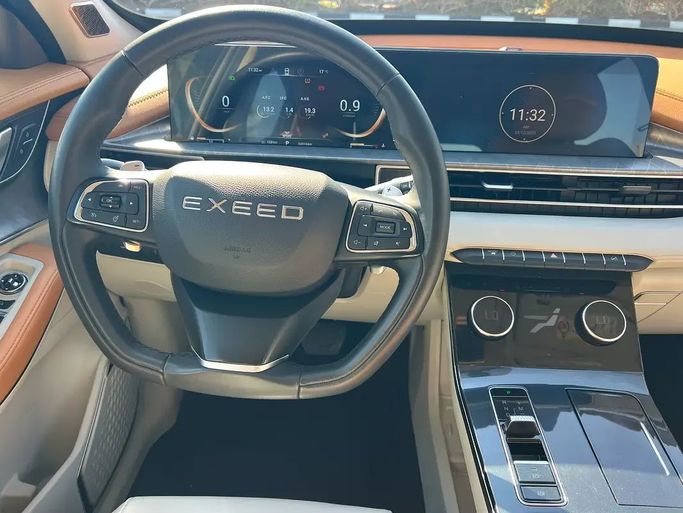 Used EXEED LX I Facelift, 1.6 l, 2024 in Dubai by First Choice Motors, Grey color. GCC Specs | AUTO.AE