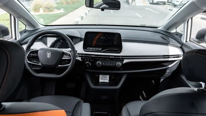 Новый FAW Bestune NAT, 2021 в Дубае от Altass Motors Белый цвет. Other | AUTO.AE