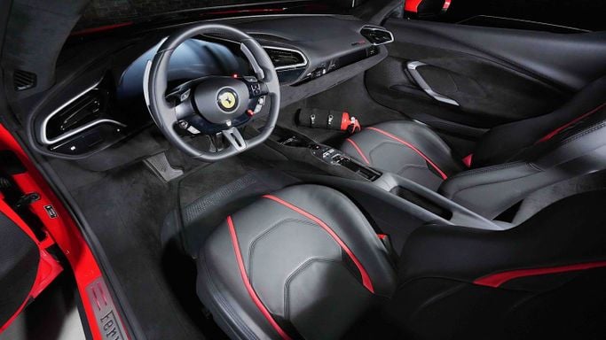 Подержанный Ferrari 296 GTB, 3.0 л, 2023 в Дубае от Dourado Luxury Car Красный цвет. GCC | AUTO.AE