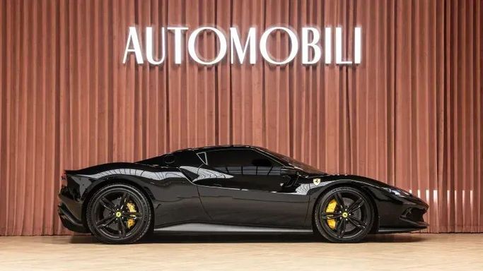 Подержанный Ferrari 296 Speciale, 3.0 л, 2025 в Дубае от Automobili Motors Черный цвет. Европейская | AUTO.AE