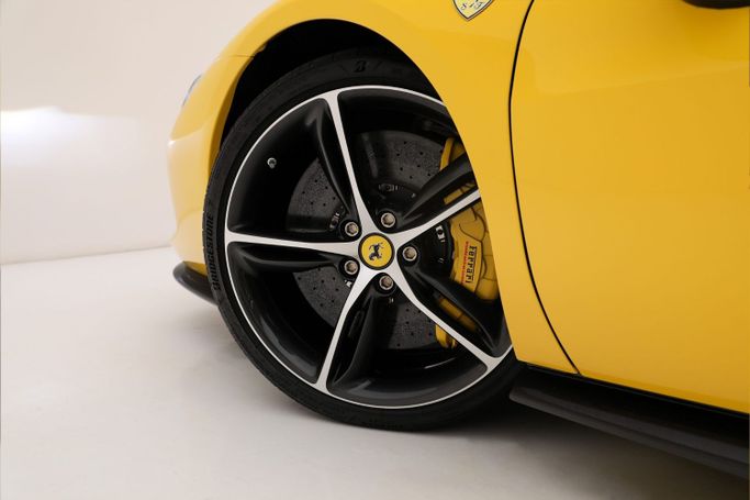 Новый Ferrari 296 GTS, 3.0 л, 2025 в Дубае от AUTO DEALS Желтый цвет. GCC | AUTO.AE