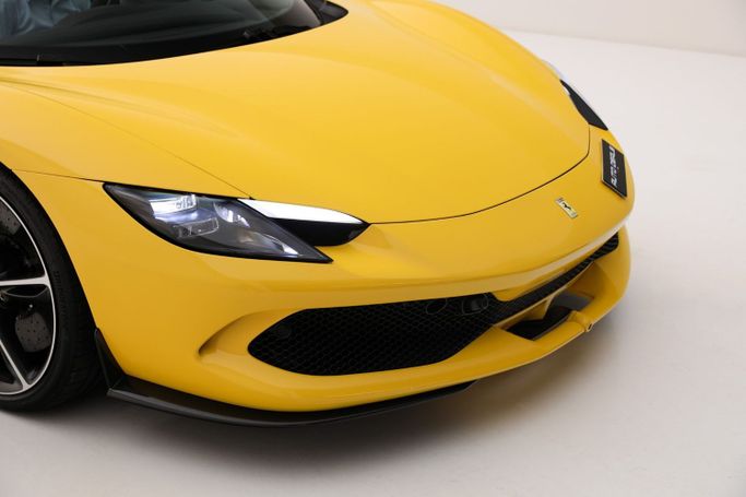 Новый Ferrari 296 GTS, 3.0 л, 2025 в Дубае от AUTO DEALS Желтый цвет. GCC | AUTO.AE