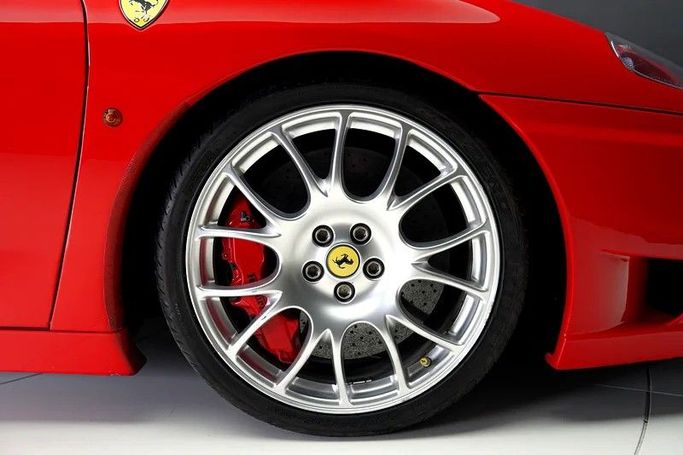 Подержанный Ferrari 360, 3.6 л, 2004 в Дубае от Exotic Cars Красный цвет. Other | AUTO.AE